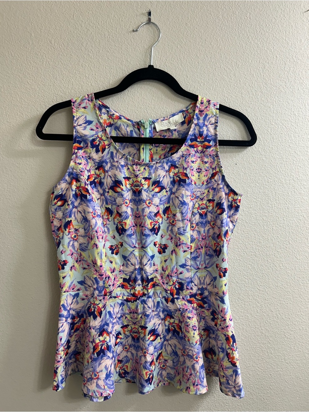 Olive & Oak Multicolor Floral Peplum Sleeveless Top XS